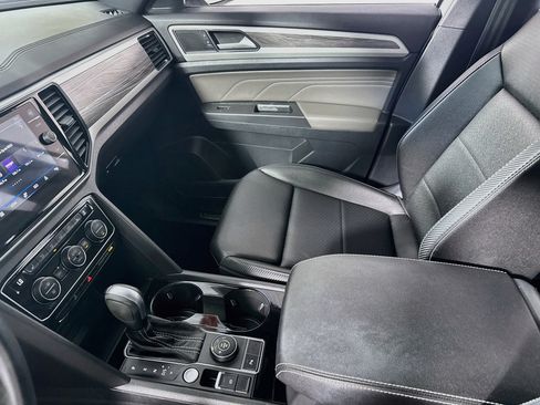 Used 2023 Volkswagen Atlas Cross Sport SE w/ Panoramic Sunroof Package AWD/4WD image 25