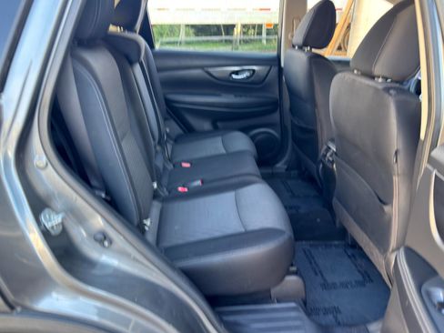 Used 2017 Nissan Rogue S AWD/4WD image 31