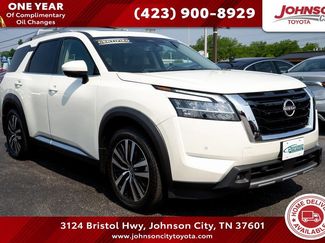 Used 2023 Nissan Pathfinder Platinum w/ Cargo Package AWD/4WD video 1