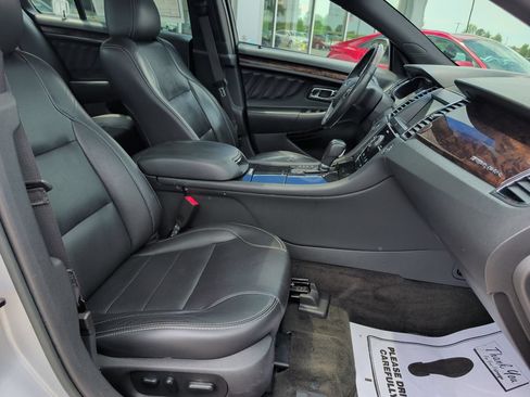 Used 2018 Ford Taurus Limited FWD image 23