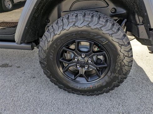 New 2024 Jeep Wrangler Willys image 9