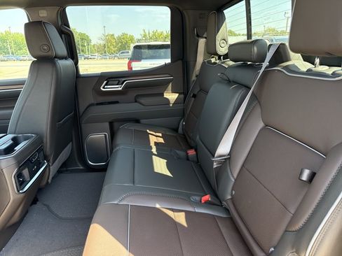 New 2026 GMC Sierra 1500 Denali w/ Denali Reserve Package AWD/4WD image 5