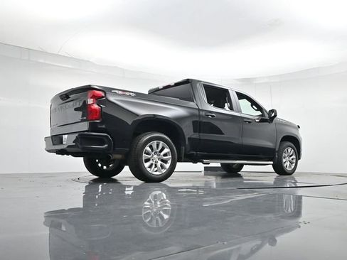 Used 2025 Chevrolet Silverado 1500 Custom image 28