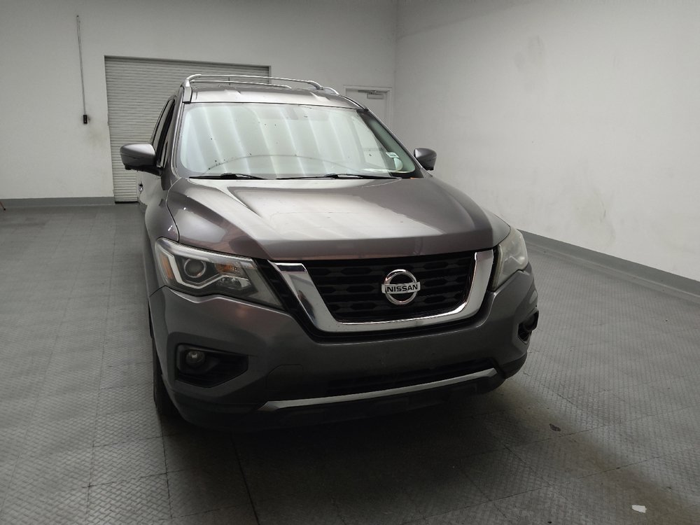 Used 2018 Nissan Pathfinder SL w/ Cargo Package FWD image 14