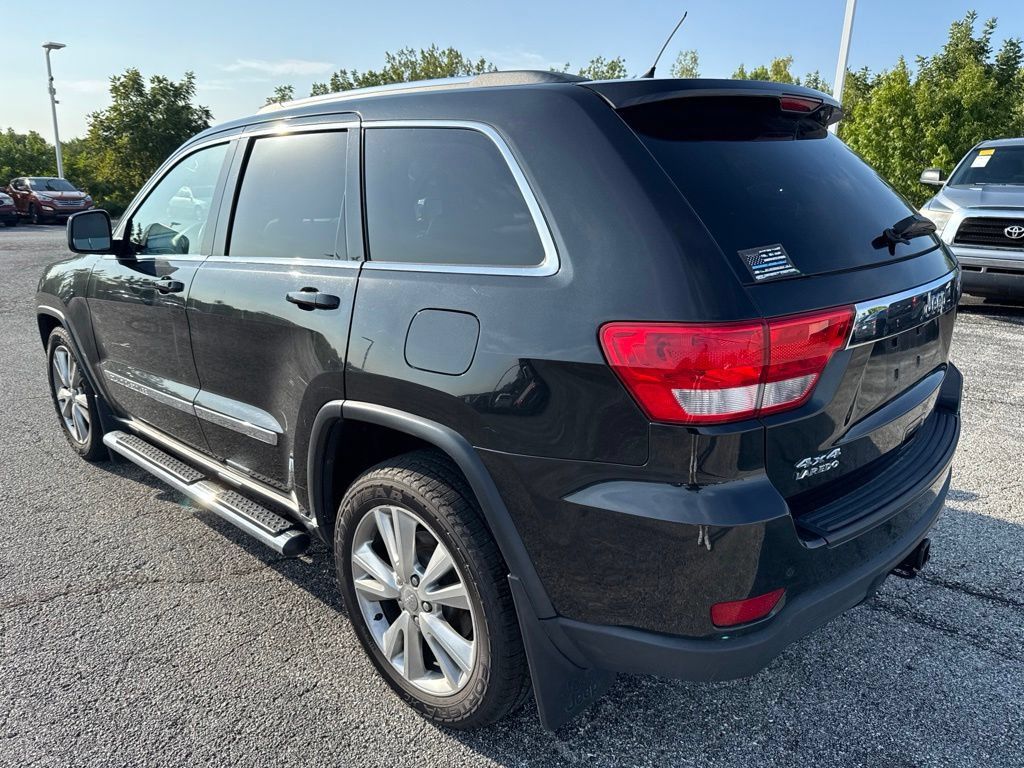Used 2013 Jeep Grand Cherokee Laredo AWD/4WD image 5