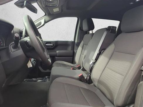 Used 2022 Chevrolet Silverado 1500 Custom w/ LPO, Blackout Package AWD/4WD image 17