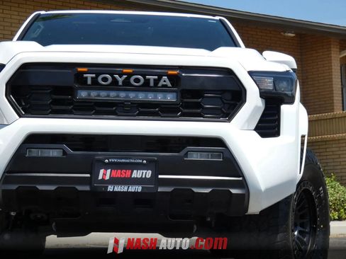 Used 2025 Toyota Tacoma SR RWD image 18