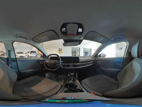 Used 2025 Kia K4 LXS image 41