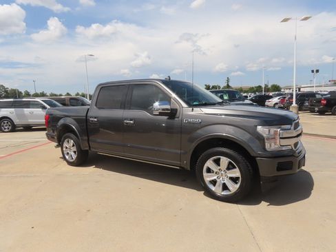 Used 2018 Ford F150 Platinum w/ Equipment Group 701A Luxury RWD image 7