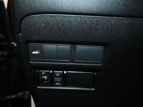 Used 2017 Nissan Armada SL w/ Interior Lighting Package AWD/4WD image 19