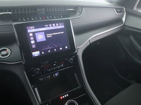 Used 2025 Jeep Grand Cherokee L Laredo w/ Luxury Tech Group I image 26