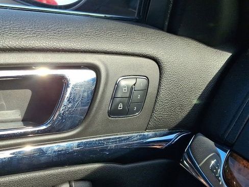 Used 2014 Lincoln MKS AWD w/ Equipment Group 201A image 25