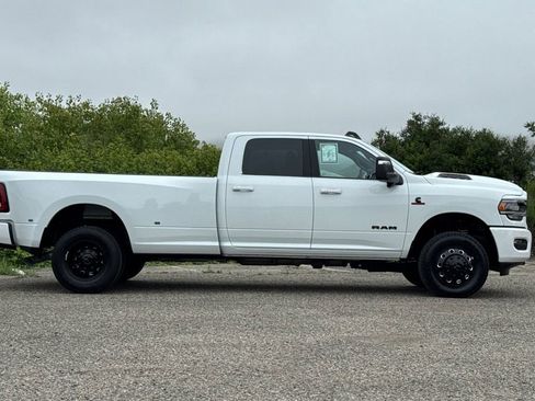 Used 2024 RAM 3500 Laramie w/ Night Edition AWD/4WD image 3