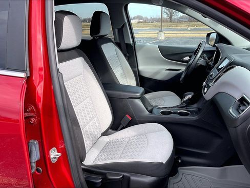 Used 2022 Chevrolet Equinox LT image 8