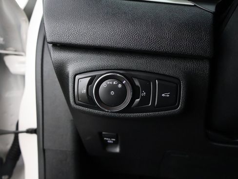 Used 2018 Lincoln MKC Select w/ Select Plus Package image 43