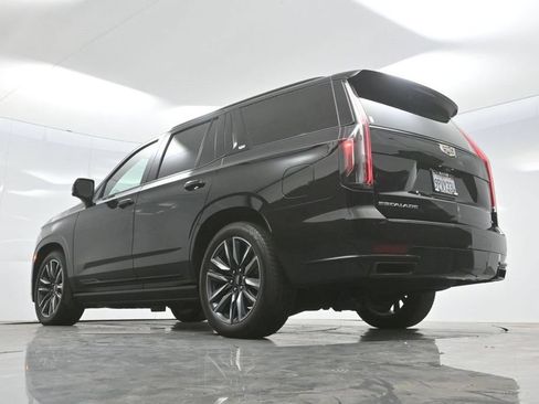 Used 2024 Cadillac Escalade Sport w/ Touring Package AWD/4WD image 70