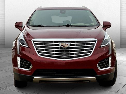 Used 2018 Cadillac XT5 Platinum w/ Driver Assist Package AWD/4WD image 2