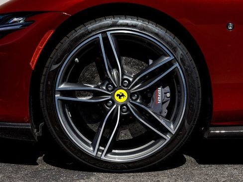 Used 2025 Ferrari Roma Spider image 20