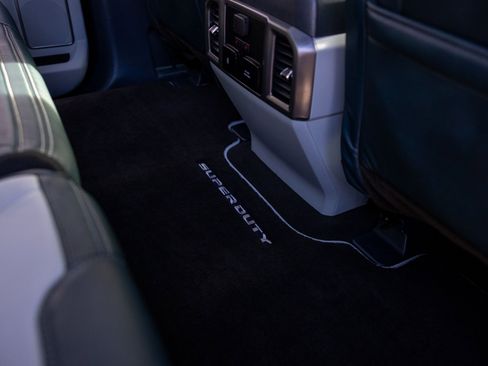 Used 2022 Ford F450 Limited w/ FX4 Off-Road Package image 39