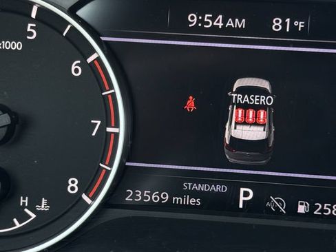 Used 2024 Nissan Rogue SV w/ SV Premium Package FWD image 15