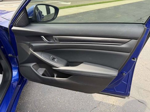 Used 2018 Honda Accord Sport image 21