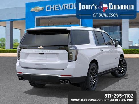 New 2026 Chevrolet Suburban High Country AWD/4WD image 5