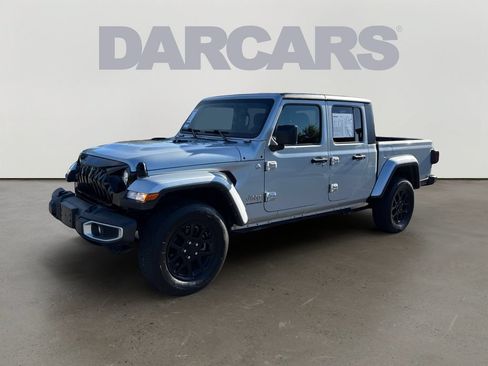 Used 2023 Jeep Gladiator Overland AWD/4WD image 3