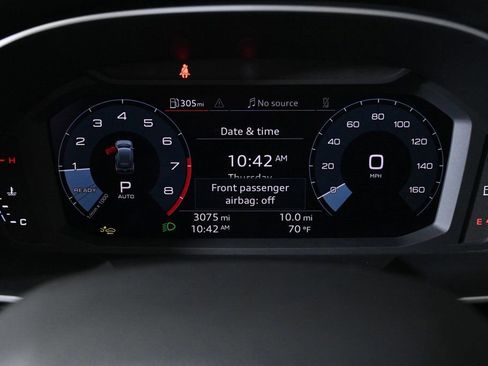 Used 2025 Audi Q3 2.0T Premium w/ Convenience Package image 12