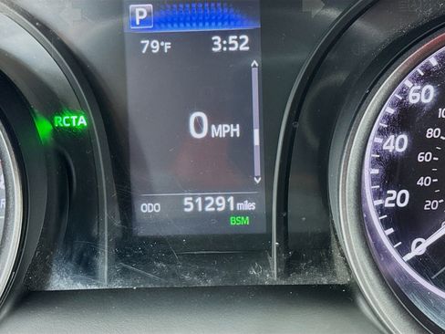 Used 2024 Toyota Camry SE w/ Blackout Package (TMS) image 8