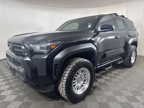 Used 2025 Toyota 4Runner SR5 image 8