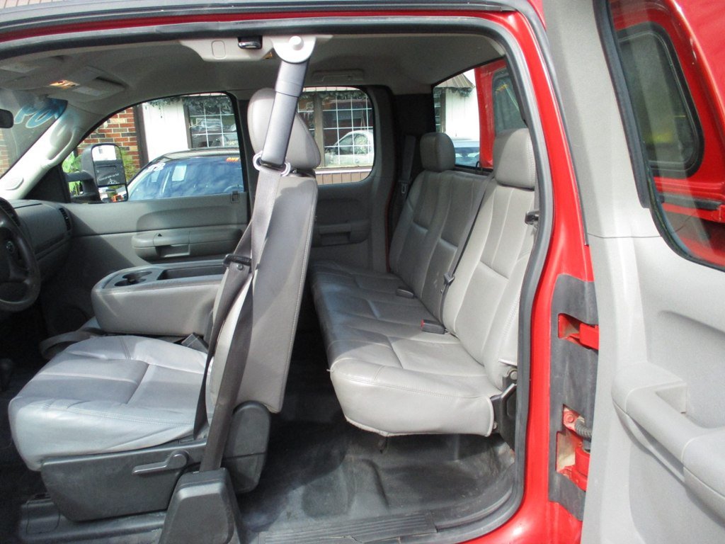 Used 2009 Chevrolet Silverado 2500 W/T AWD/4WD image 9