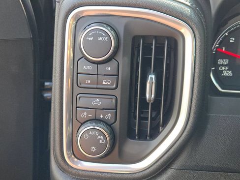 Used 2022 Chevrolet Silverado 1500 LT AWD/4WD image 29