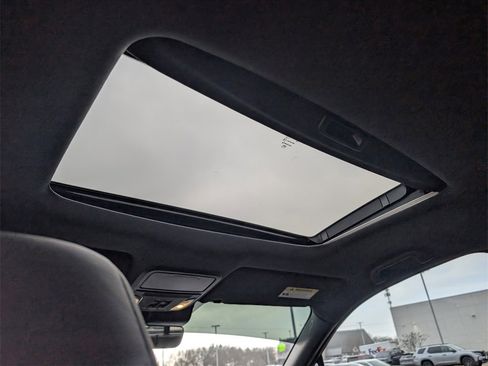 Certified 2024 Honda Ridgeline Black Edition image 33