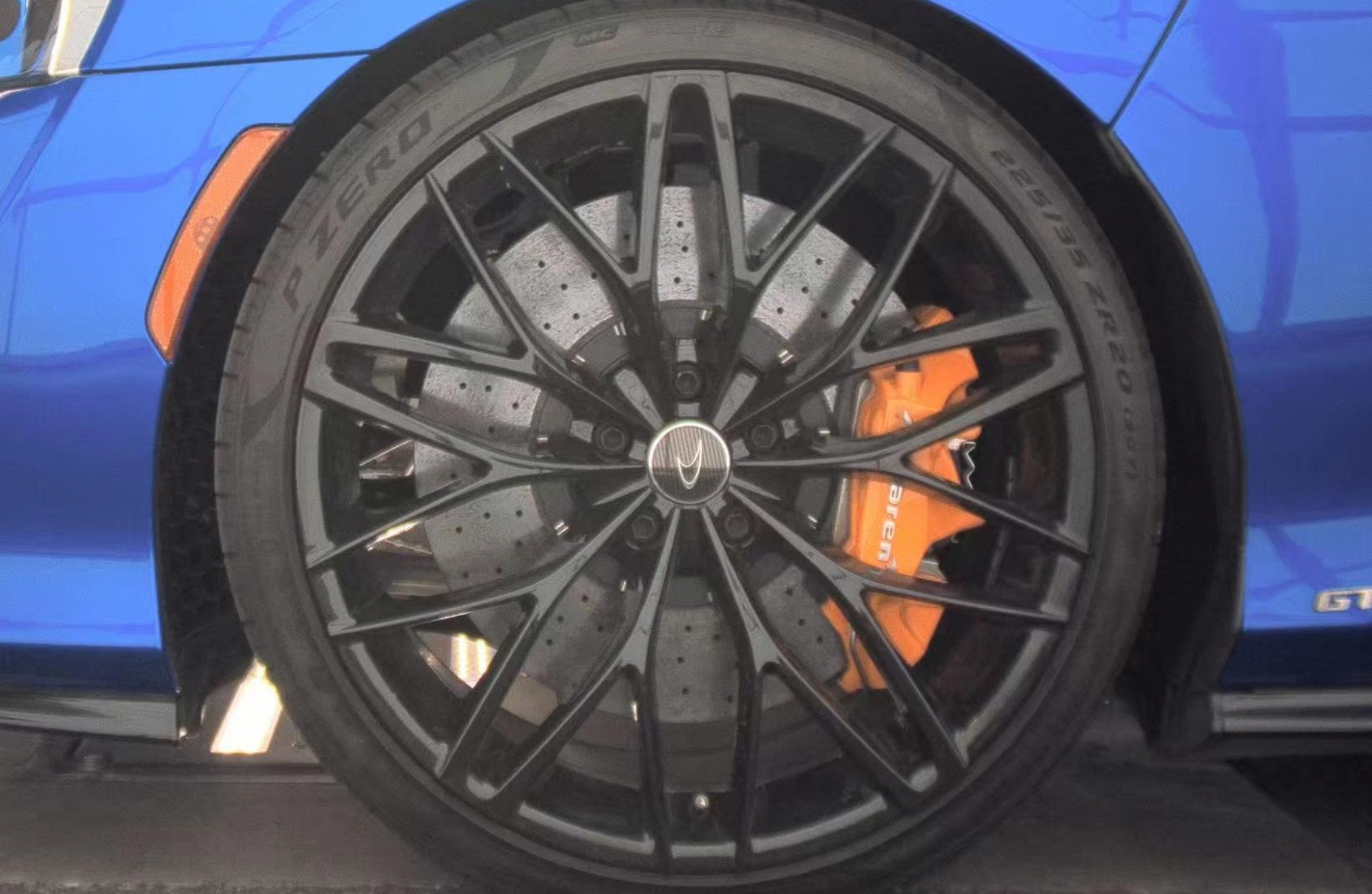 Used 2025 McLaren GTS RWD image 7