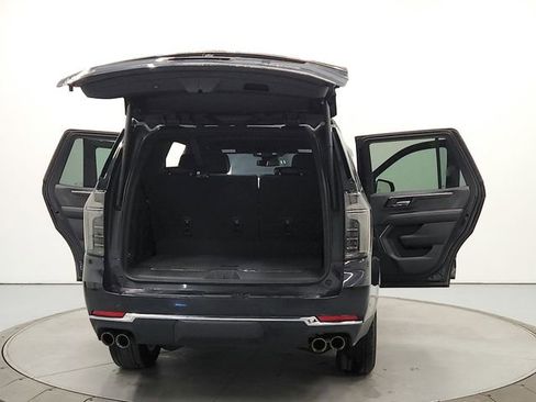 Used 2025 Chevrolet Tahoe Premier image 14