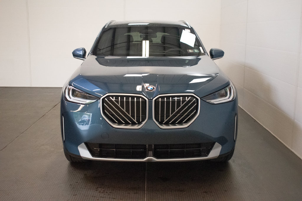 New 2026 BMW X3 xDrive30i w/ Convenience Package AWD/4WD image 2