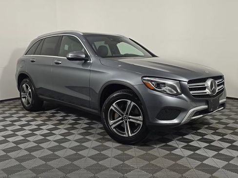 Used 2019 Mercedes-Benz GLC 300 4MATIC image 9