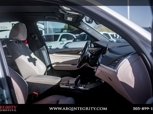 Used 2018 BMW X3 M40i w/ Premium Package image 42