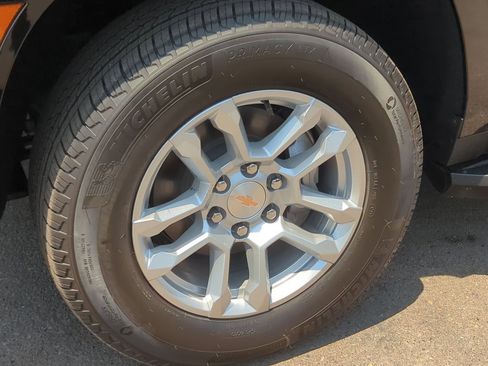 New 2025 Chevrolet Tahoe LS w/ LPO, Dark Essentials Package image 33