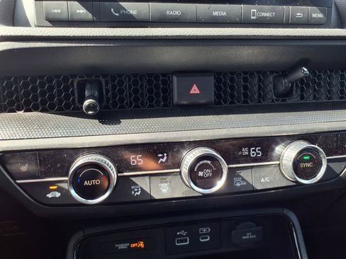 Certified 2025 Honda CR-V EX image 8