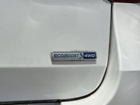 Used 2020 Ford Explorer XLT w/ Equipment Group 202A AWD/4WD image 34