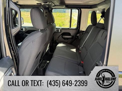 Used 2023 Jeep Wrangler Unlimited w/ Cold Weather Group AWD/4WD image 25