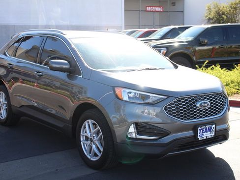Certified 2023 Ford Edge SEL w/ Convenience Package AWD/4WD image 11
