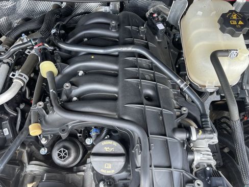 Used 2024 Jeep Gladiator Mojave AWD/4WD image 26