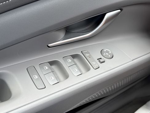 New 2026 Hyundai Elantra Sport FWD image 15