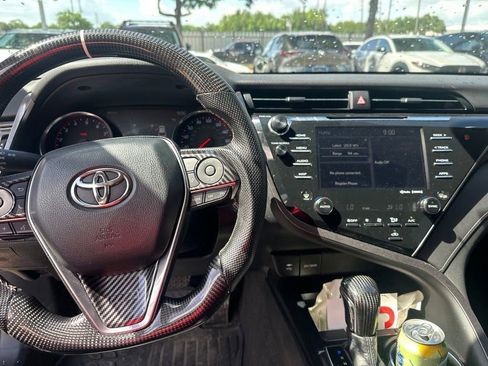 Used 2019 Toyota Camry XSE FWD image 10