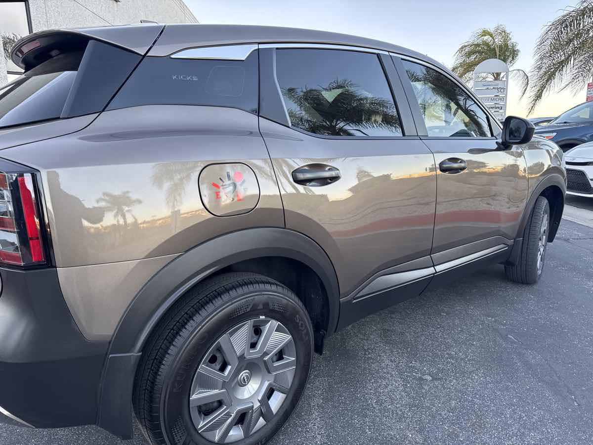Used 2025 Nissan Kicks S w/ Charging Package FWD image 13