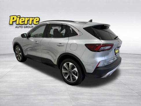 Used 2024 Ford Escape Platinum AWD/4WD image 2