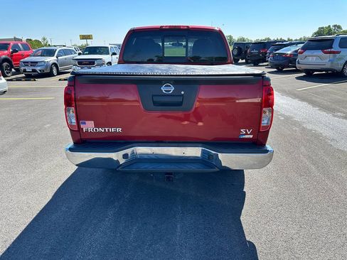 Used 2017 Nissan Frontier SV RWD image 5