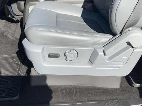 Used 2014 Ford F150 XLT w/ Equipment Group 302A Luxury image 25